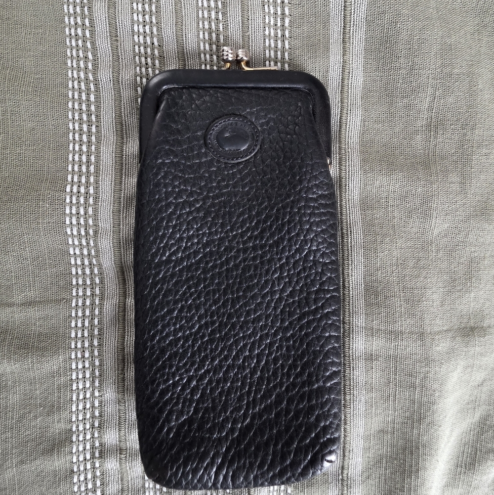 ❗️LOWEST PRICE❗️Vintage Dooney & Bourke Kiss Lock Wallet